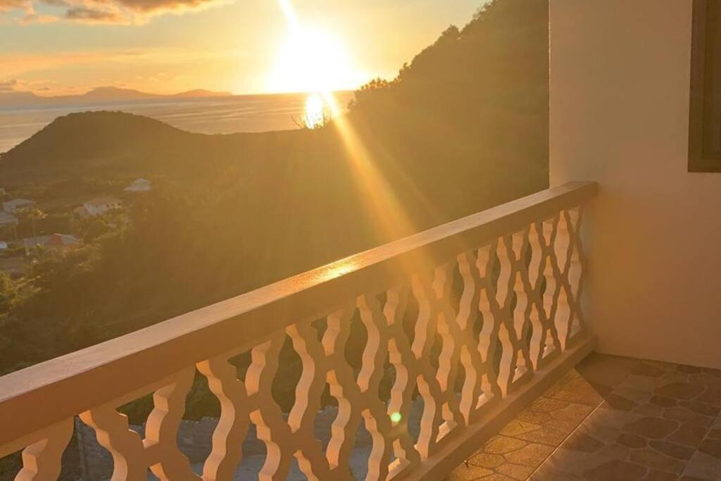 The Pearl - Spacious Air Conditioned 3Bd, 2Bth Villa With Gorgeous Views Old Road Екстер'єр фото