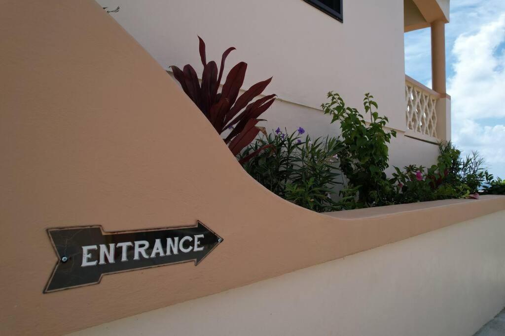 The Pearl - Spacious Air Conditioned 3Bd, 2Bth Villa With Gorgeous Views Old Road Екстер'єр фото